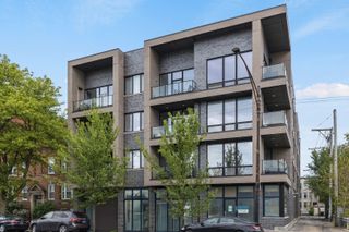 2423 W FULLERTON Avenue 3A, Chicago, IL 60647