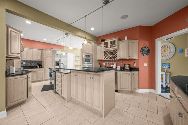 2349 Riverside Pointe Drive, Saint Joseph, MI 49085