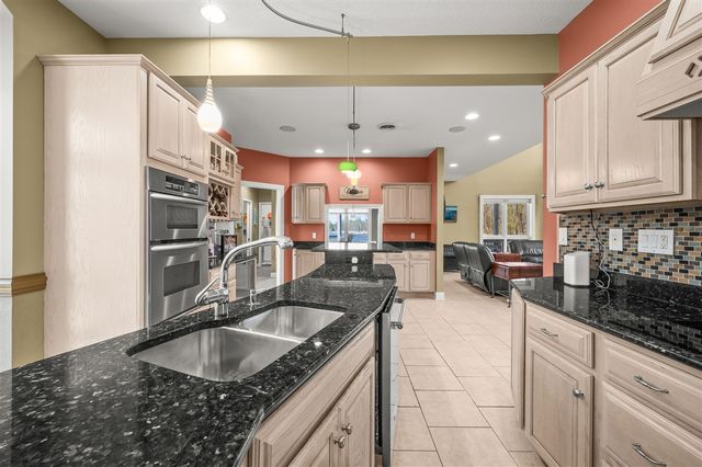 2349 Riverside Pointe Drive, Saint Joseph, MI 49085