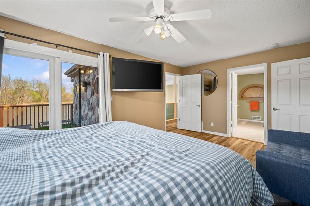 2349 Riverside Pointe Drive, Saint Joseph, MI 49085