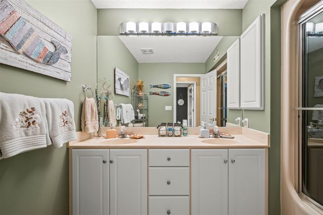 2349 Riverside Pointe Drive, Saint Joseph, MI 49085
