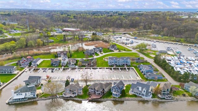 2349 Riverside Pointe Drive, Saint Joseph, MI 49085