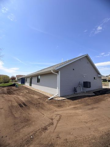 425 4th Avenue SE, Saint Joseph, MN 56374