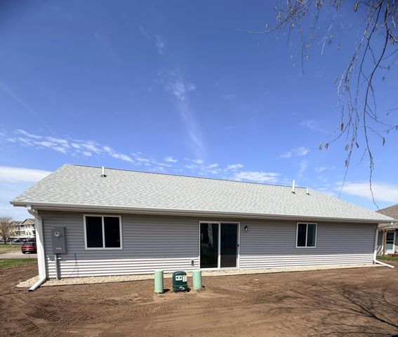 425 4th Avenue SE, Saint Joseph, MN 56374