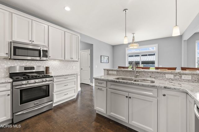 9599 Newbury Lane, Whitehouse, OH 43571