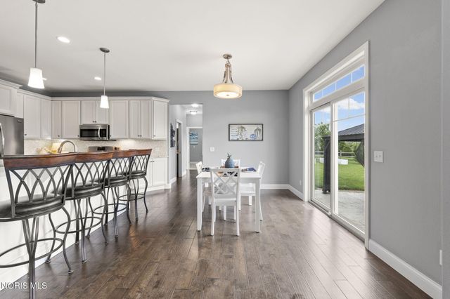 9599 Newbury Lane, Whitehouse, OH 43571