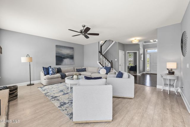 9599 Newbury Lane, Whitehouse, OH 43571
