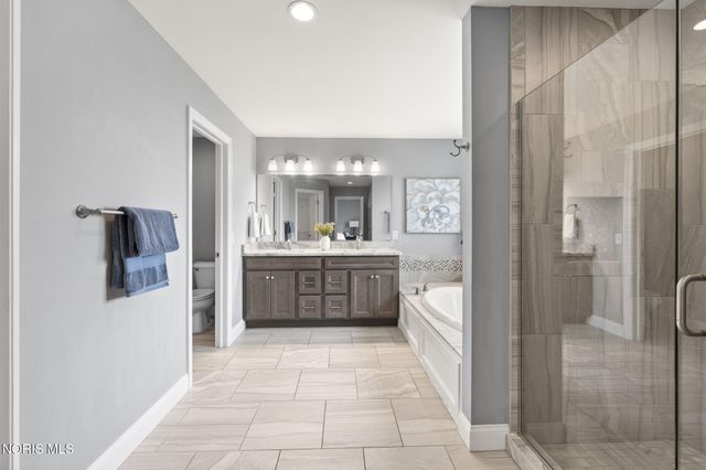 9599 Newbury Lane, Whitehouse, OH 43571