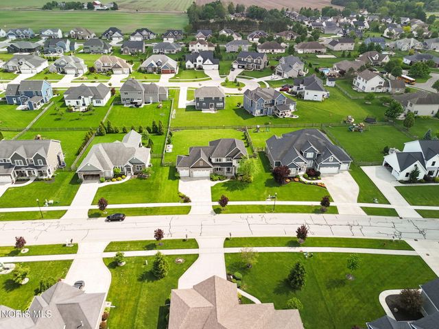 9599 Newbury Lane, Whitehouse, OH 43571
