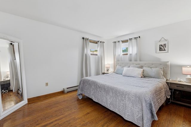 1535 Meridian St, Fall River, MA 02720
