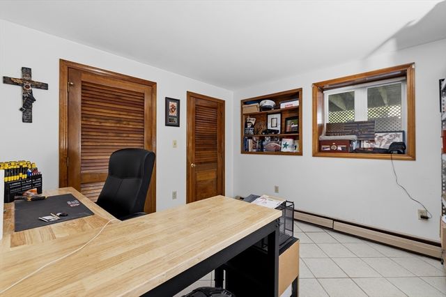 1535 Meridian St, Fall River, MA 02720
