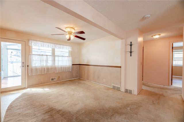 73 Wembly Road, Greece, NY 14616