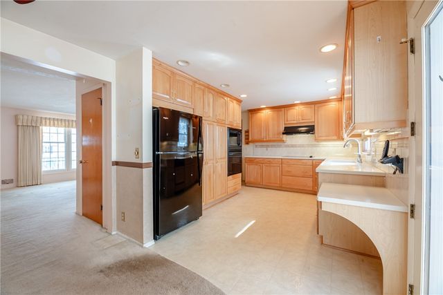 73 Wembly Road, Greece, NY 14616