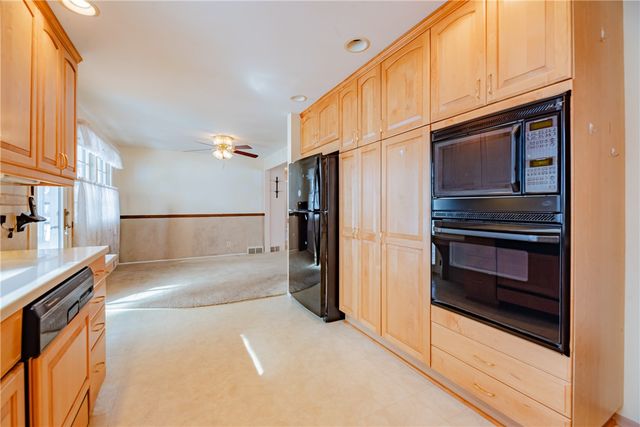 73 Wembly Road, Greece, NY 14616