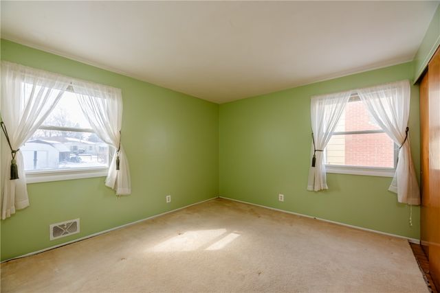 73 Wembly Road, Greece, NY 14616