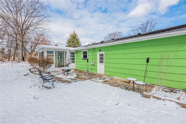 73 Wembly Road, Greece, NY 14616