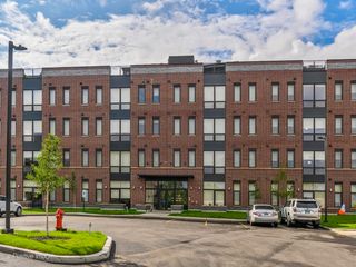 2811 Thatcher Avenue 302, River Grove, IL 60171