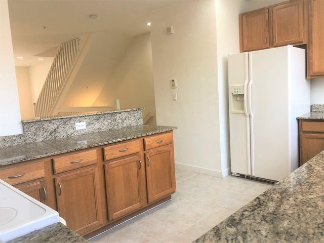 883 Millbrae Court 5, West Palm Beach, FL 33401