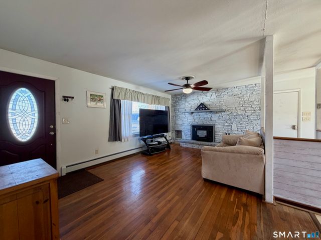 208 Gooseneck Hill Road, Canterbury, CT 06331