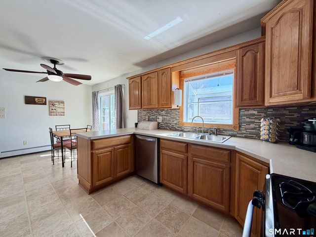 208 Gooseneck Hill Road, Canterbury, CT 06331