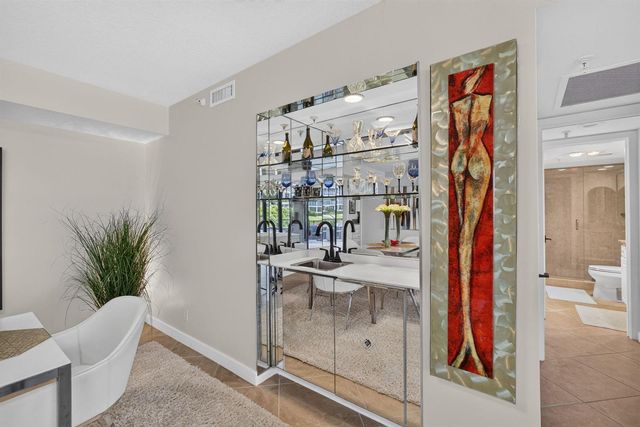 3440 S OCEAN Boulevard 105S, Palm Beach, FL 33480