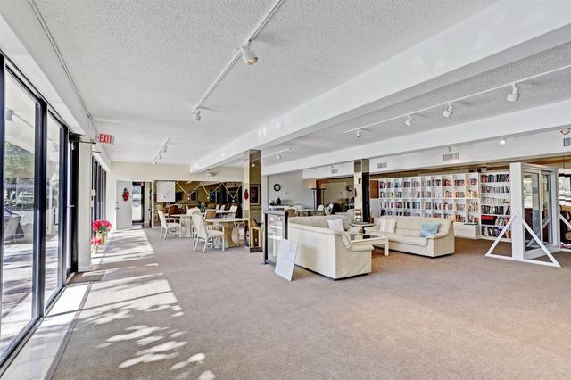 3440 S OCEAN Boulevard 105S, Palm Beach, FL 33480