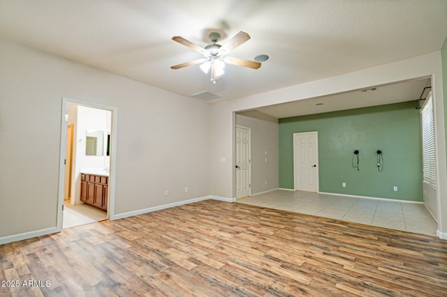 18433 W SUNNYSLOPE Lane, Waddell, AZ 85355