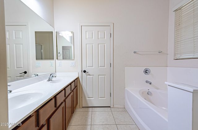 18433 W SUNNYSLOPE Lane, Waddell, AZ 85355