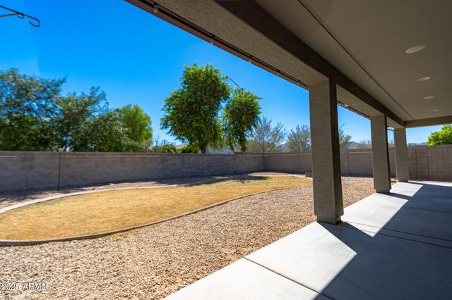 18433 W SUNNYSLOPE Lane, Waddell, AZ 85355