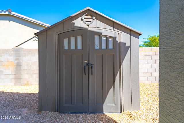 18433 W SUNNYSLOPE Lane, Waddell, AZ 85355