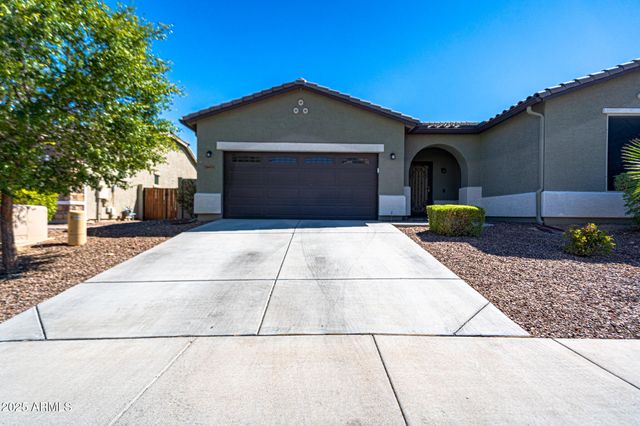 18433 W SUNNYSLOPE Lane, Waddell, AZ 85355