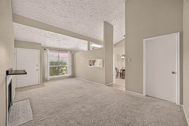 2811 Pheasant Creek Drive, Sugar Land, TX 77498