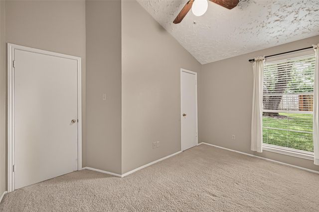2811 Pheasant Creek Drive, Sugar Land, TX 77498