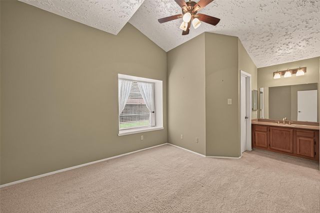 2811 Pheasant Creek Drive, Sugar Land, TX 77498