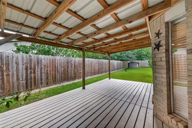 2811 Pheasant Creek Drive, Sugar Land, TX 77498