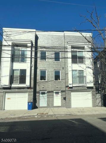 120 Fleming Ave, Newark City, NJ 07105