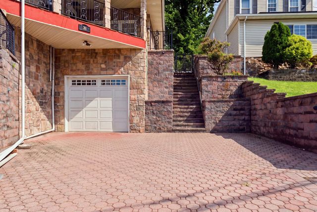 31 MIDLAND AVE NORTH, Kearny, NJ 07032