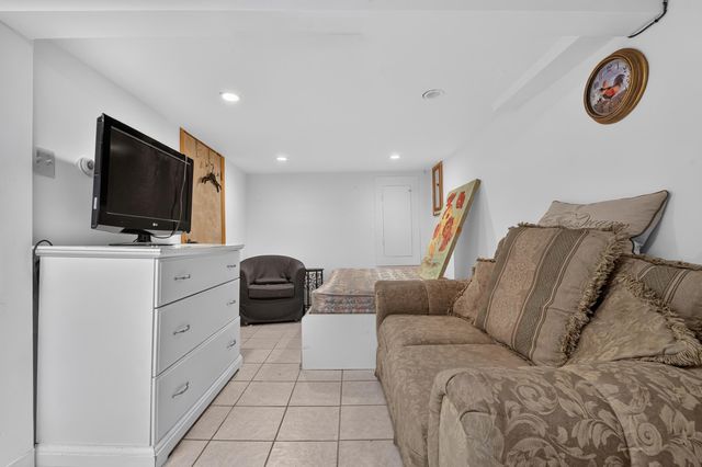 31 MIDLAND AVE NORTH, Kearny, NJ 07032