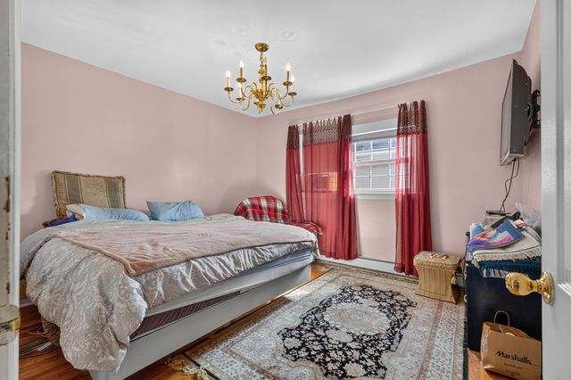 31 MIDLAND AVE NORTH, Kearny, NJ 07032