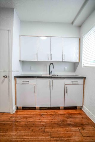 7325 Carlyle Ave 10, Miami Beach, FL 33141