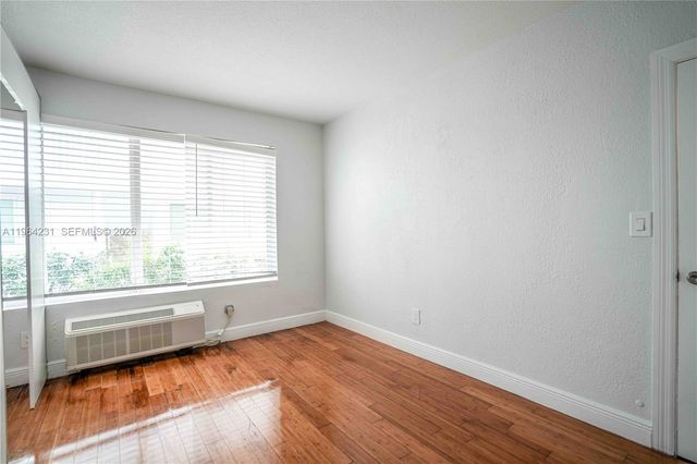 7325 Carlyle Ave 10, Miami Beach, FL 33141