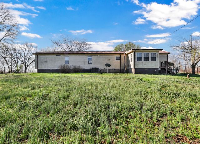 1765 Woolworth Rd, Erin, TN 37061