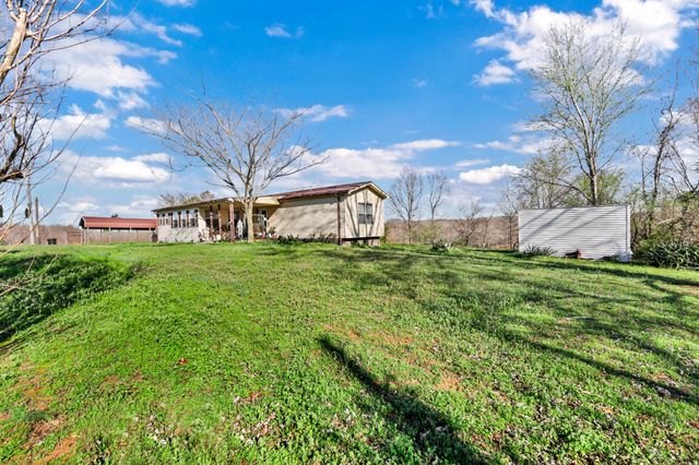 1765 Woolworth Rd, Erin, TN 37061