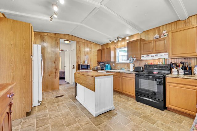 1765 Woolworth Rd, Erin, TN 37061