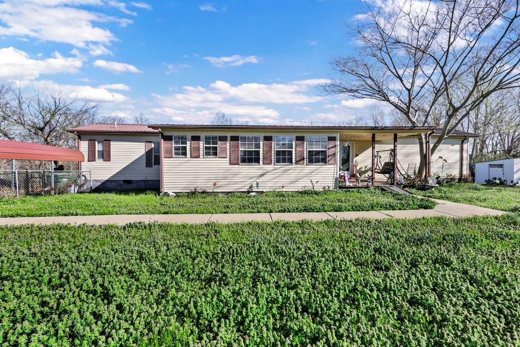 1765 Woolworth Rd, Erin, TN 37061