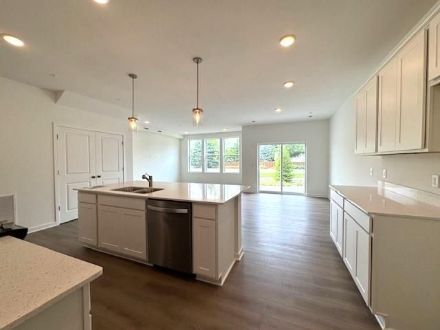 9252 Larimar Trail, Eden Prairie, MN 55347