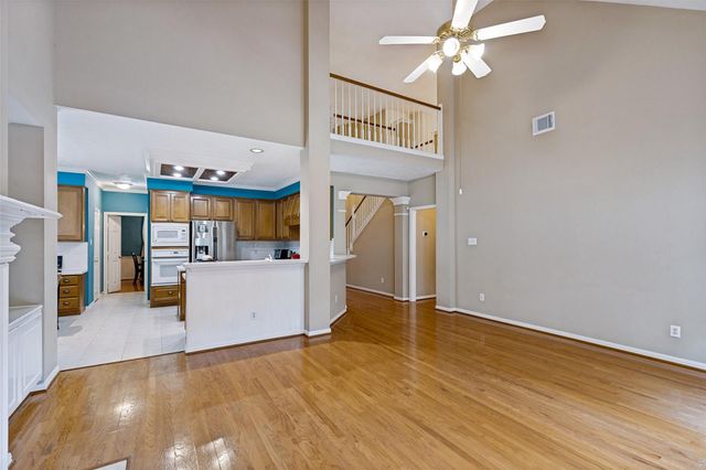 9407 Walnut Brook Court, Houston, TX 77040