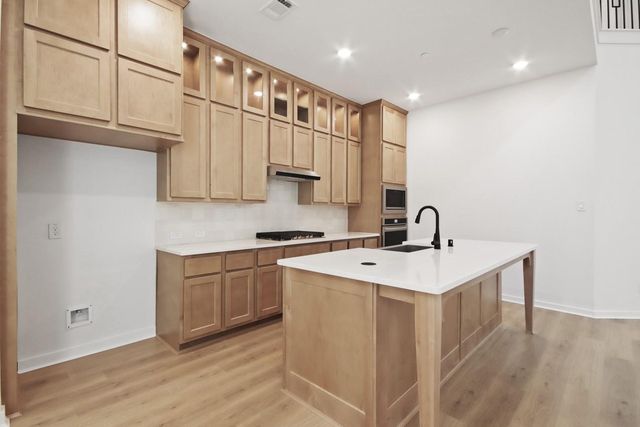 317 Fields Lane, Montgomery, TX 77316