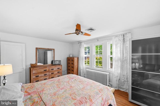 2816 W GEORGE MASON RD, Falls Church, VA 22042