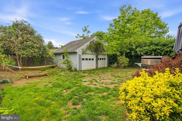 2816 W GEORGE MASON RD, Falls Church, VA 22042